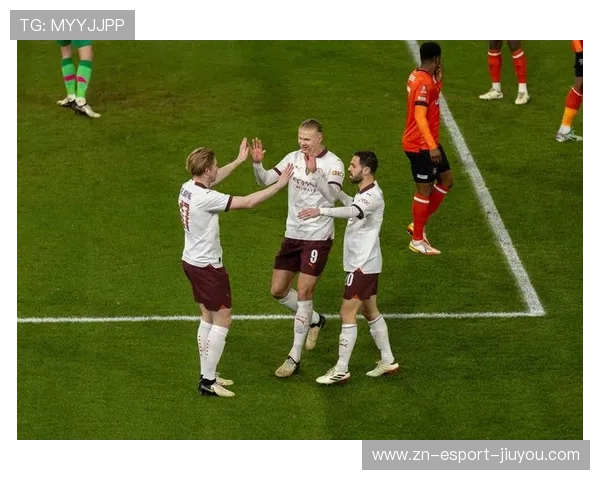 德布劳内角球传入哈兰德头球抢点